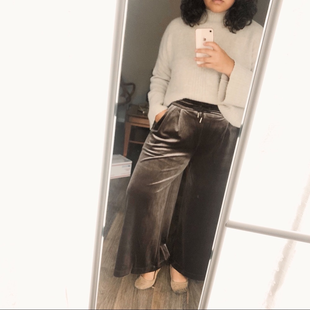 Madewell Stretch Velvet Huston Pull-On Crop Pant ✨